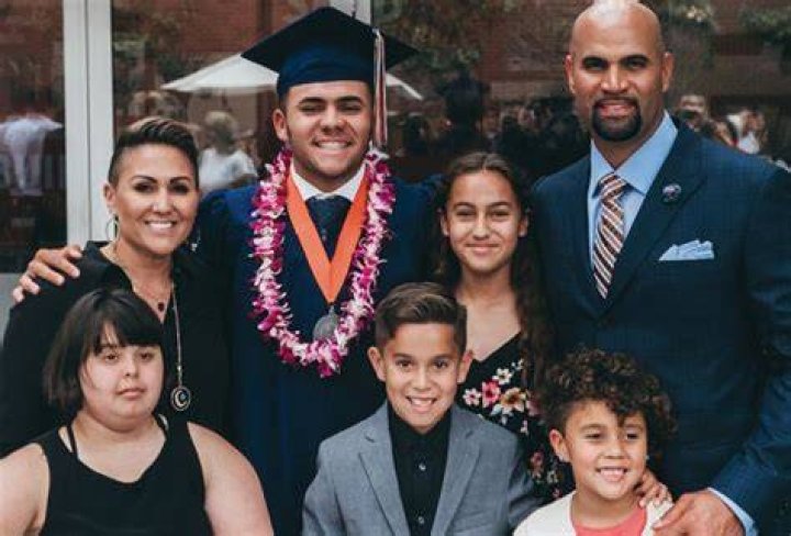 Albert Pujols 5 Children Meet His Sons and Daughters