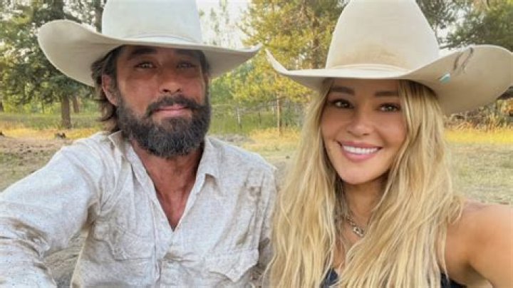 Are Hassie Harrison and Ryan Bingham dating in real life?