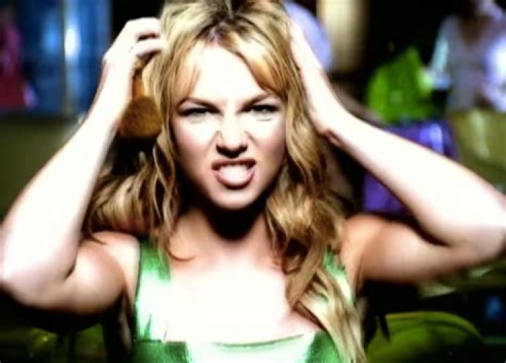 Britney Spears (You Drive Me) Crazy (The Stop! Remix) (Official Video