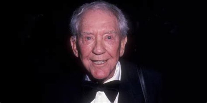 Burgess Meredith Net Worth 20172016, Biography, Wiki UPDATED