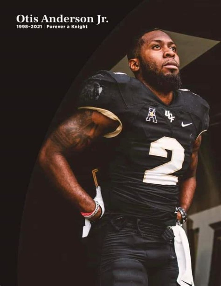 ExUCF RB Otis Anderson Jr. Allegedly Killed by Father Complex