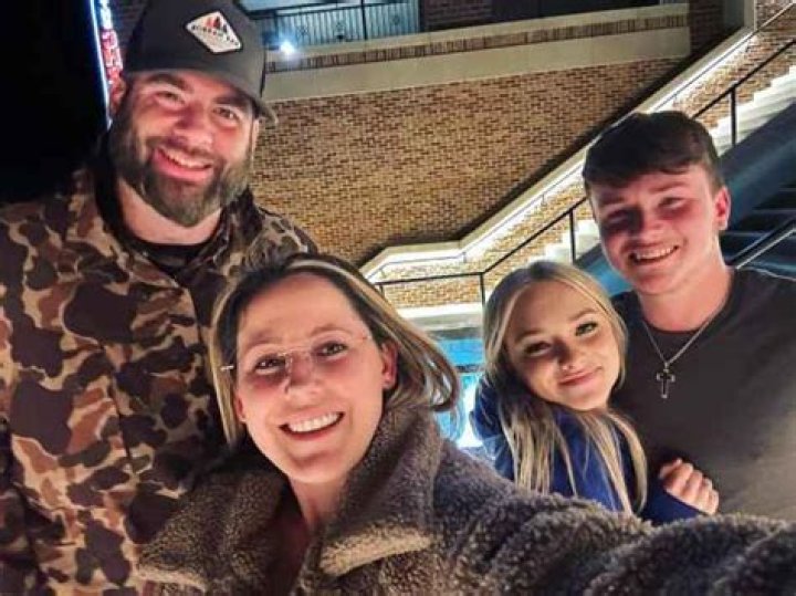 Jenelle Evans Recovering After Procedure on Her Esophagus