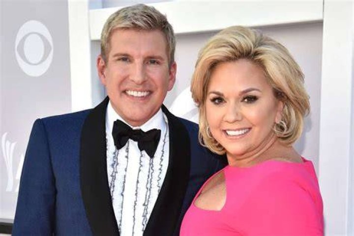 Julie Chrisley Biography & Net Worth by Richest Celebrities Medium