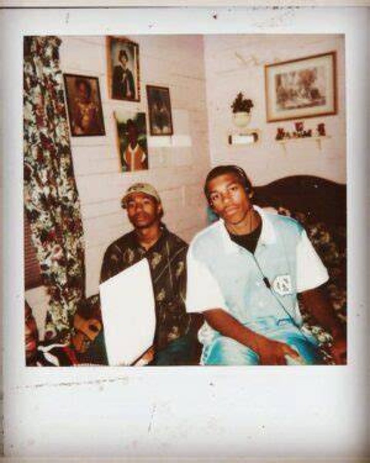 Julius Peppers Siblings Brother Stephone And Sister Yolanda