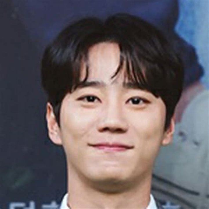 Lee Jun-young Lee Jun-young