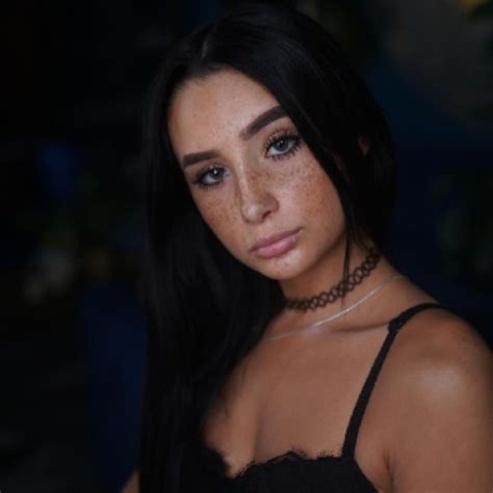 Mackenzie Jones Wiki, Bio, Age, Height, Family, Career, TikTok, Boyfriends