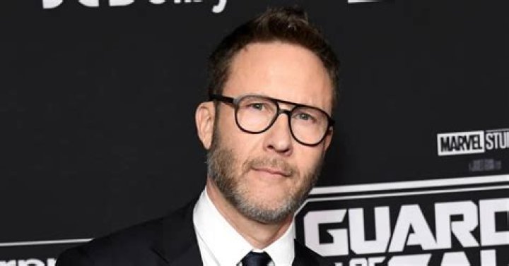 Michael Rosenbaum Biography, Height & Life Story Super Stars Bio