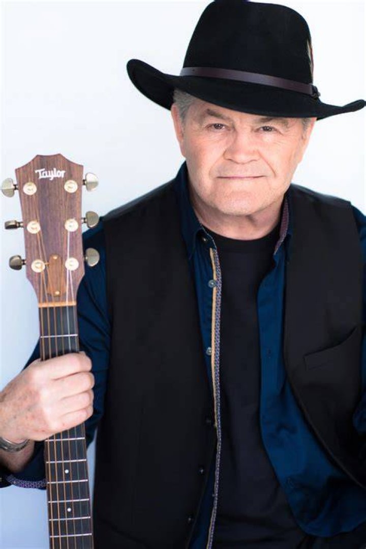 Micky Dolenz Net Worth 2024 Wiki Bio, Married, Dating, Family, Height