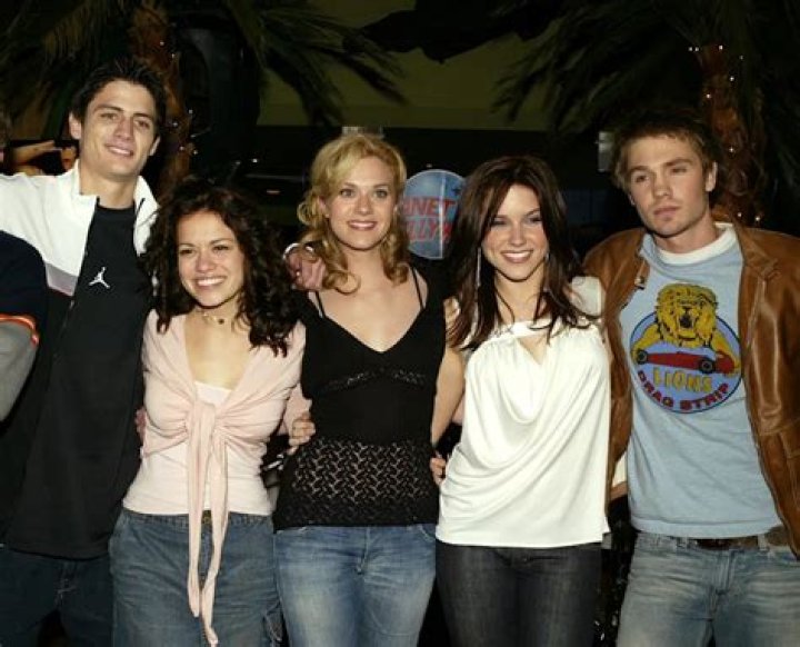 One Tree Hill Cast Reunites at Beloved Fan Convention E! Online