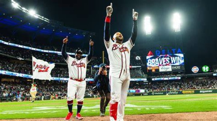 Report Braves Star Bids Farewell