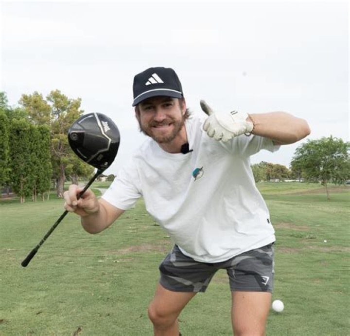 Sam golf DemisDerri