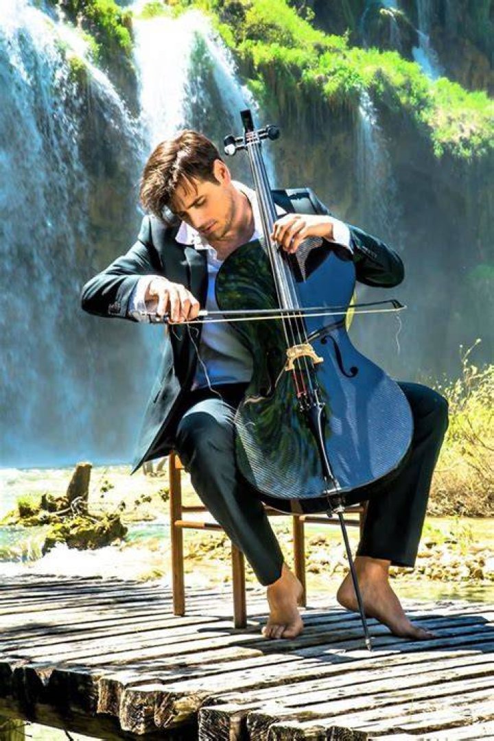 Stjepan Hauser double winner at international music competition in Italy