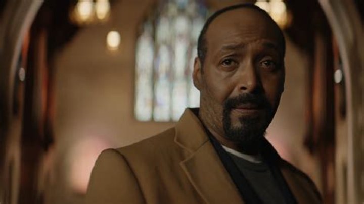 What is Jesse L. Martin doing now? Net Worth, Wife, Family. Gay?