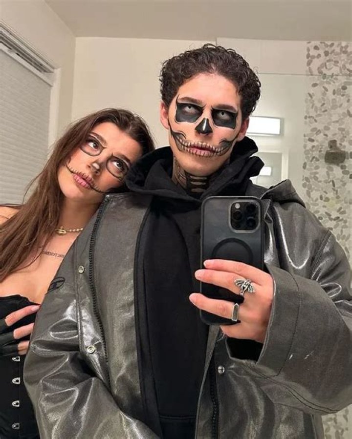 Who is Ari Kytsya ? (Model) Wiki, Biography, Age, Boyfriend, Family