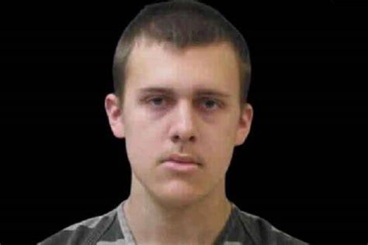 Why Did Zachary Davis Kill His Mother With A Sledgehammer?